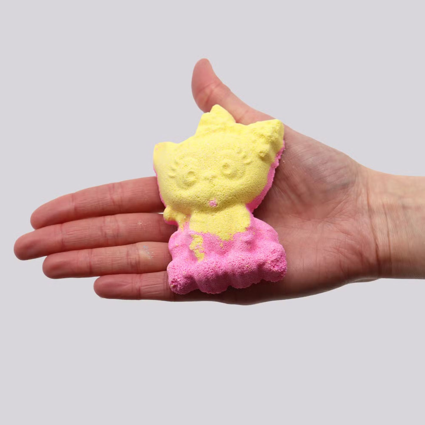 🐱 Banana Scented Cat Bath Bomb For Kids - 80g - Bath & Soak