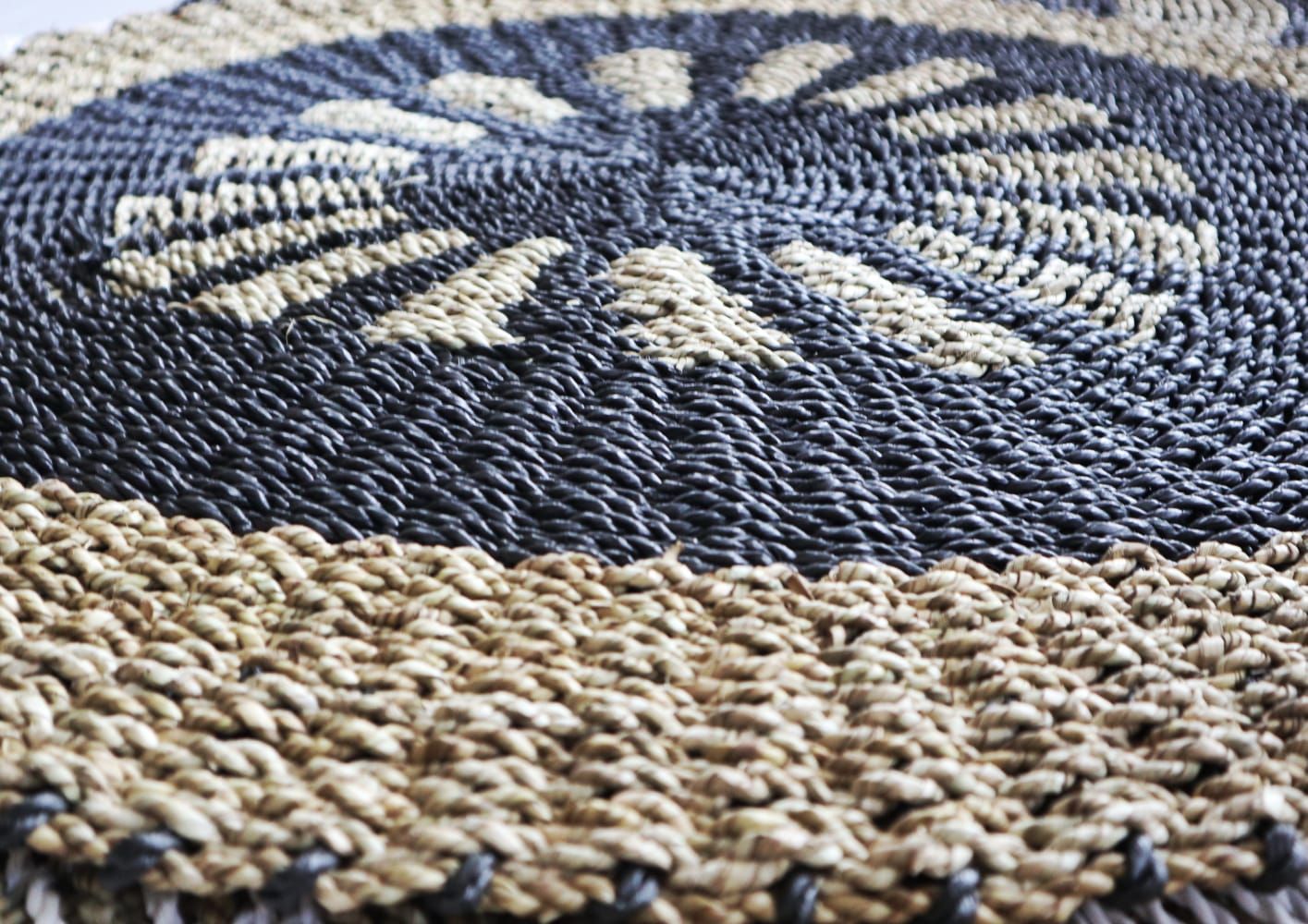 Handwoven Tan & Black Seagrass Rug - 100cm