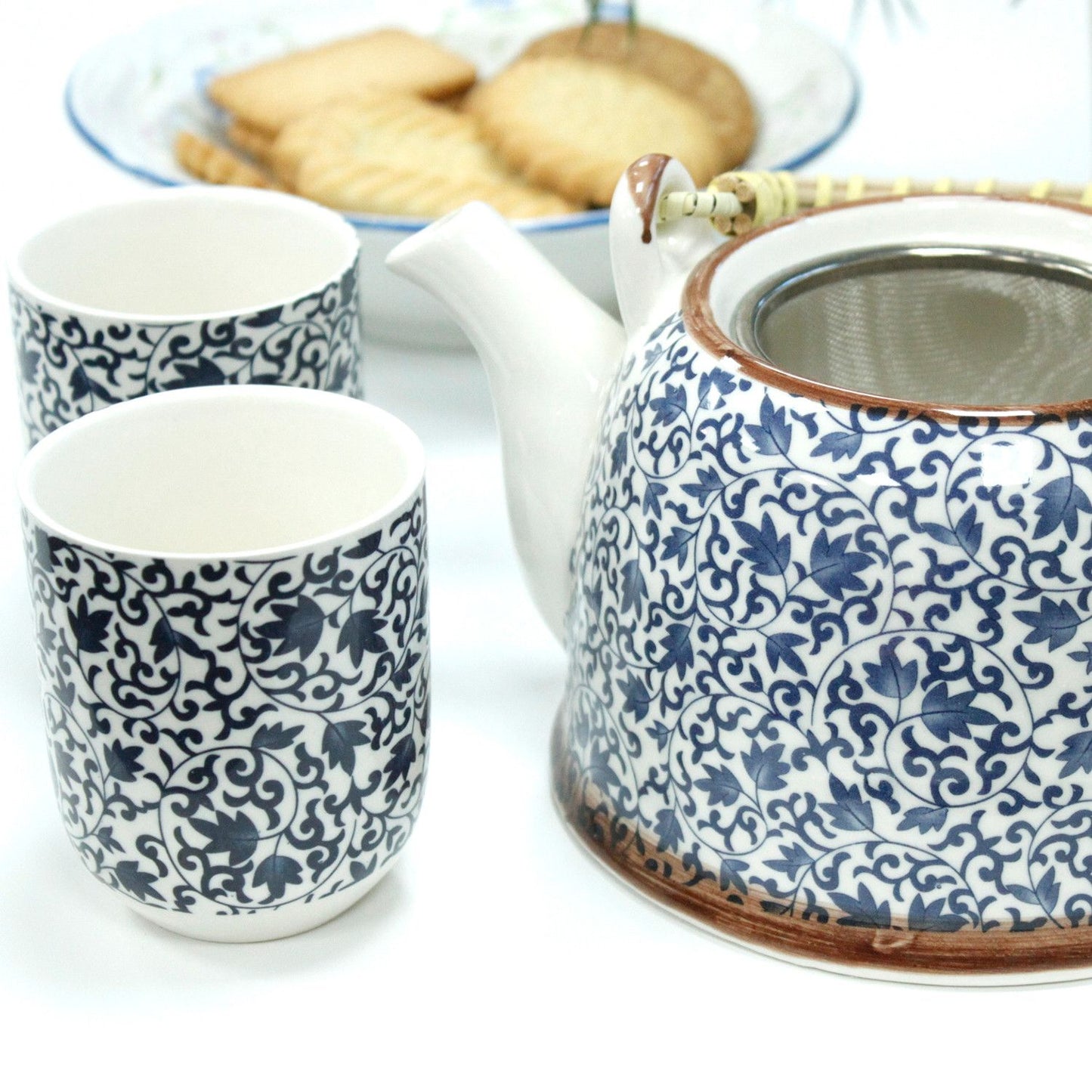 Herbal Teapot Set: Strainer & 6 Cups - Blue Pattern