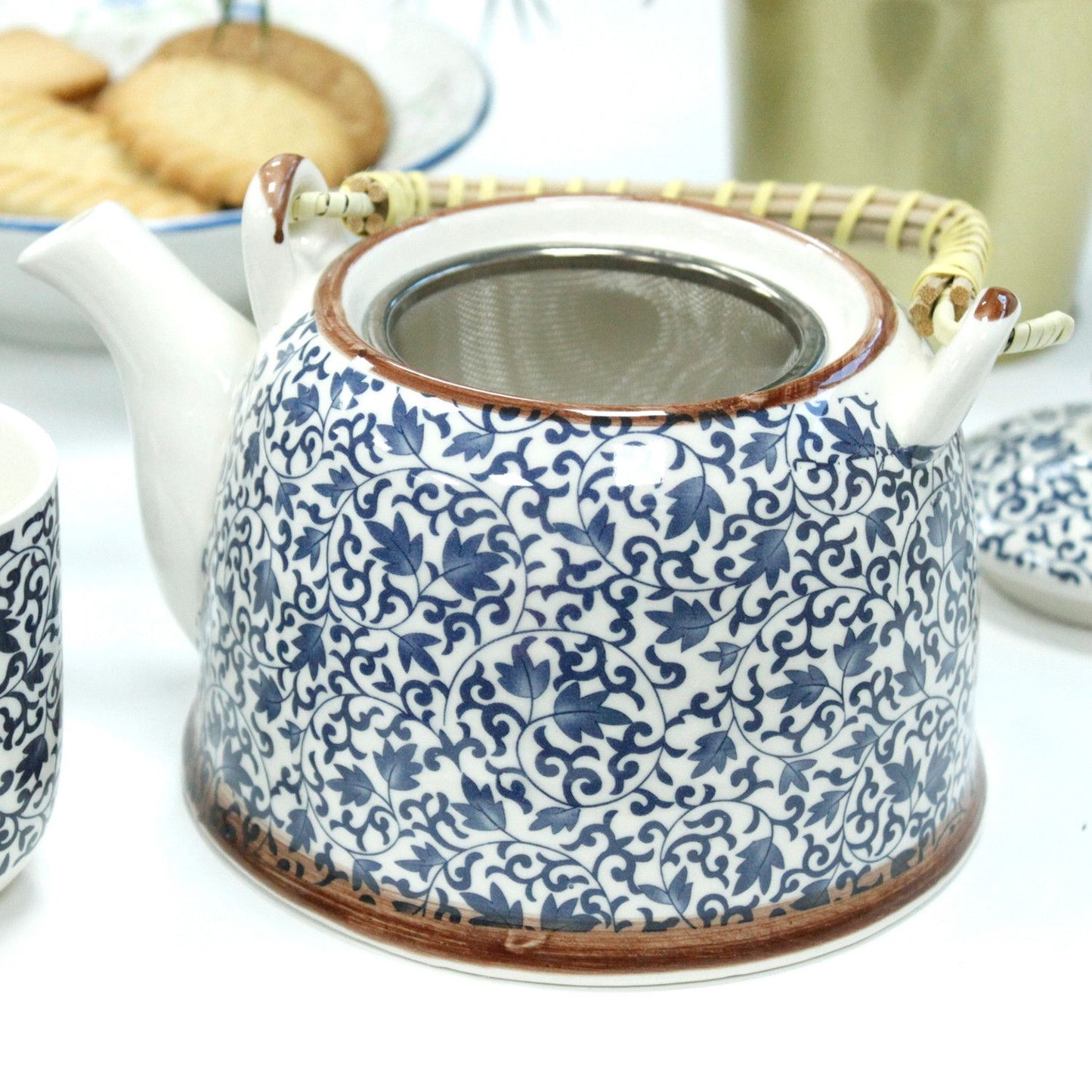Herbal Teapot Set: Strainer & 6 Cups - Blue Pattern