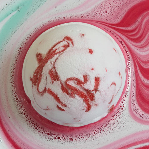 What Are The Benefits of Coconut Butter in Bath Bombs? - Bath & Soak