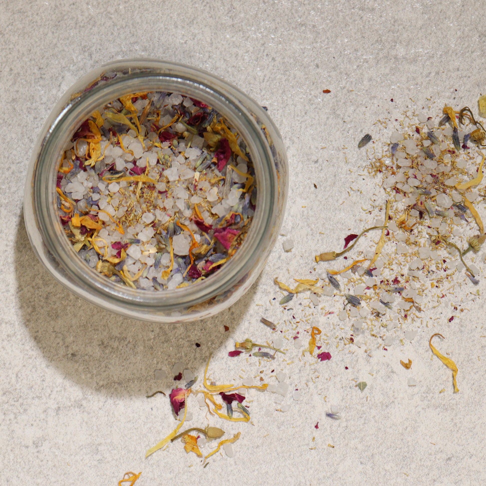 Relaxing Floral Bath Soak: Calming Skin & Mind - 140g