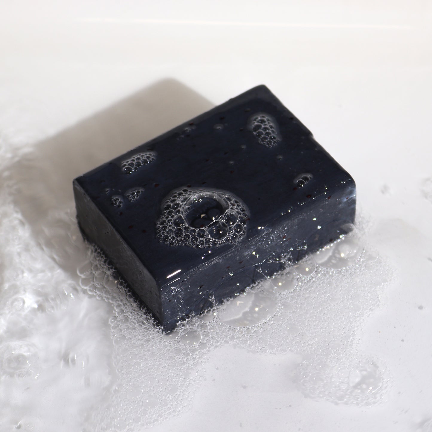 Bergamot & Sandalwood Exfoliating Klay Soap Bar - 140g - Bath & Soak