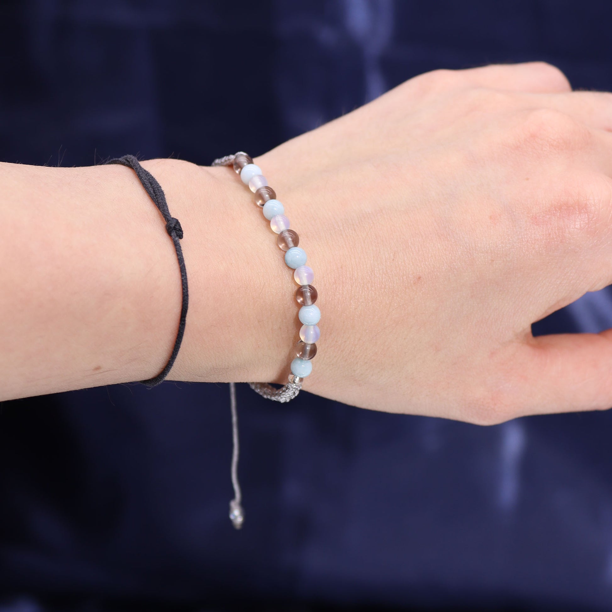 Cancer Zodiac Crystal Candle With Aquamarine, Smoky Quartz & Moonstone Gemstone Bracelet