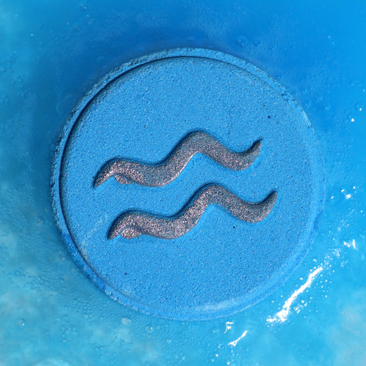 Aquarius Zodiac Bath Fizzers With Horoscope - 300g