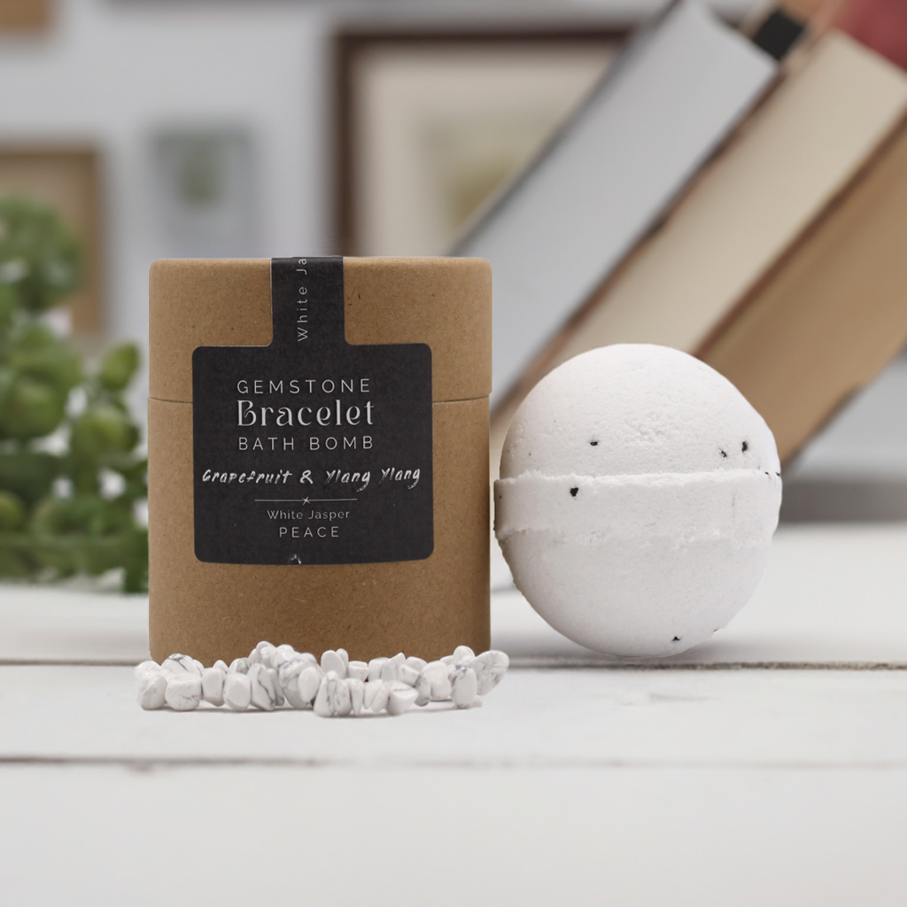 Grapefruit & Ylang Ylang Bath Bomb With White Jasper Gem Bracelet - 140g