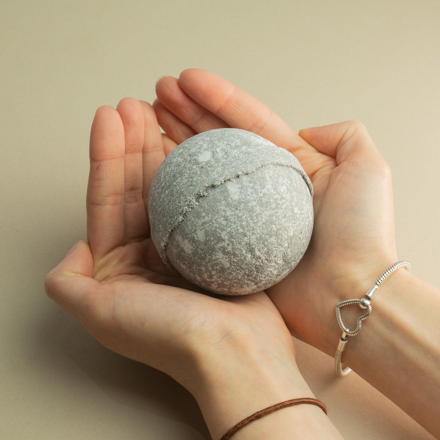 Elemental Crystal Bath Bomb: Wind & Air - 180g