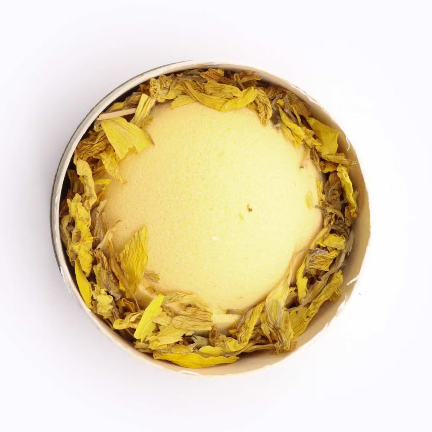 Chamomile & Grapefruit Bath Bomb With Aromatherapy Bath Salts - Bath & Soak