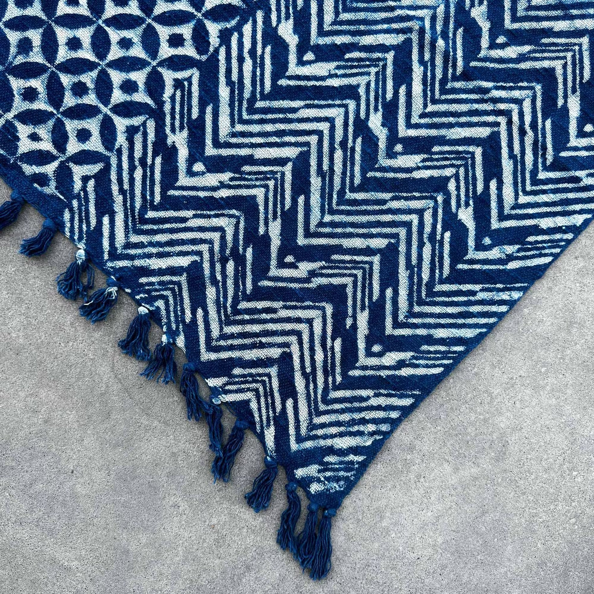 Handmade Indigo Throw: Namoona Waves - 170x120cm