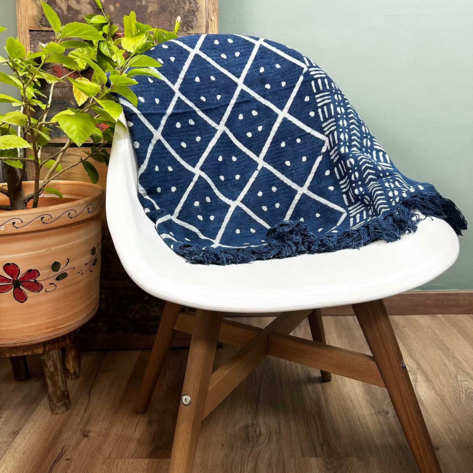 Handmade Indigo Throw: Midnight Heerak Elegance - 170x120cm
