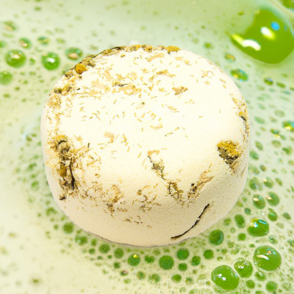 Floral Bath Fizzer With Chamomile & Honey Fragrance - 200g