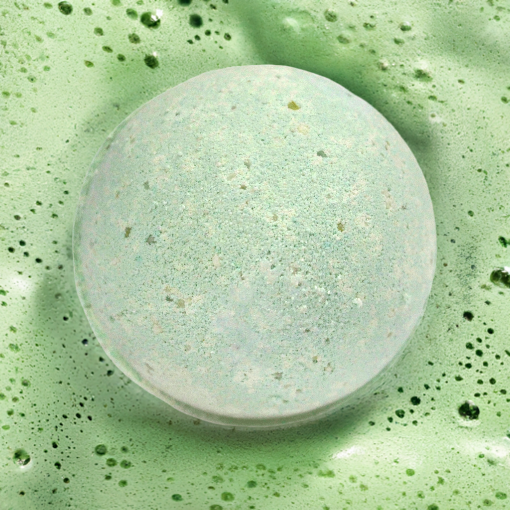 Peppermint & Tea Tree Bath Bomb - 180g - Bath & Soak