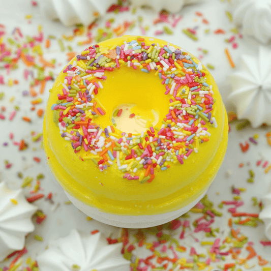 Lemon Meringue Doughnut Bath Bomb - 180g - Bath & Soak