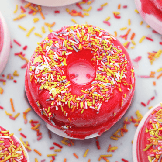 Strawberry & Banana Doughnut Bath Bomb - 180g