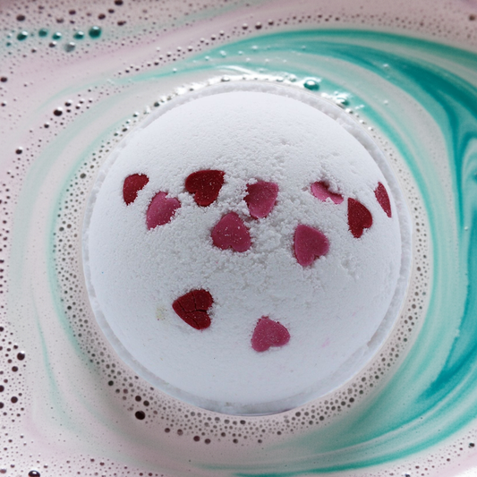 Love Hearts Bath Bomb - 180g