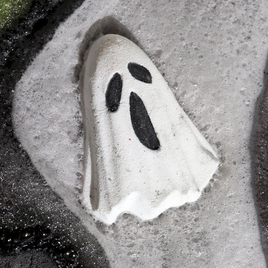 Halloween Bath Bomb: Spooky Ghost - 65g
